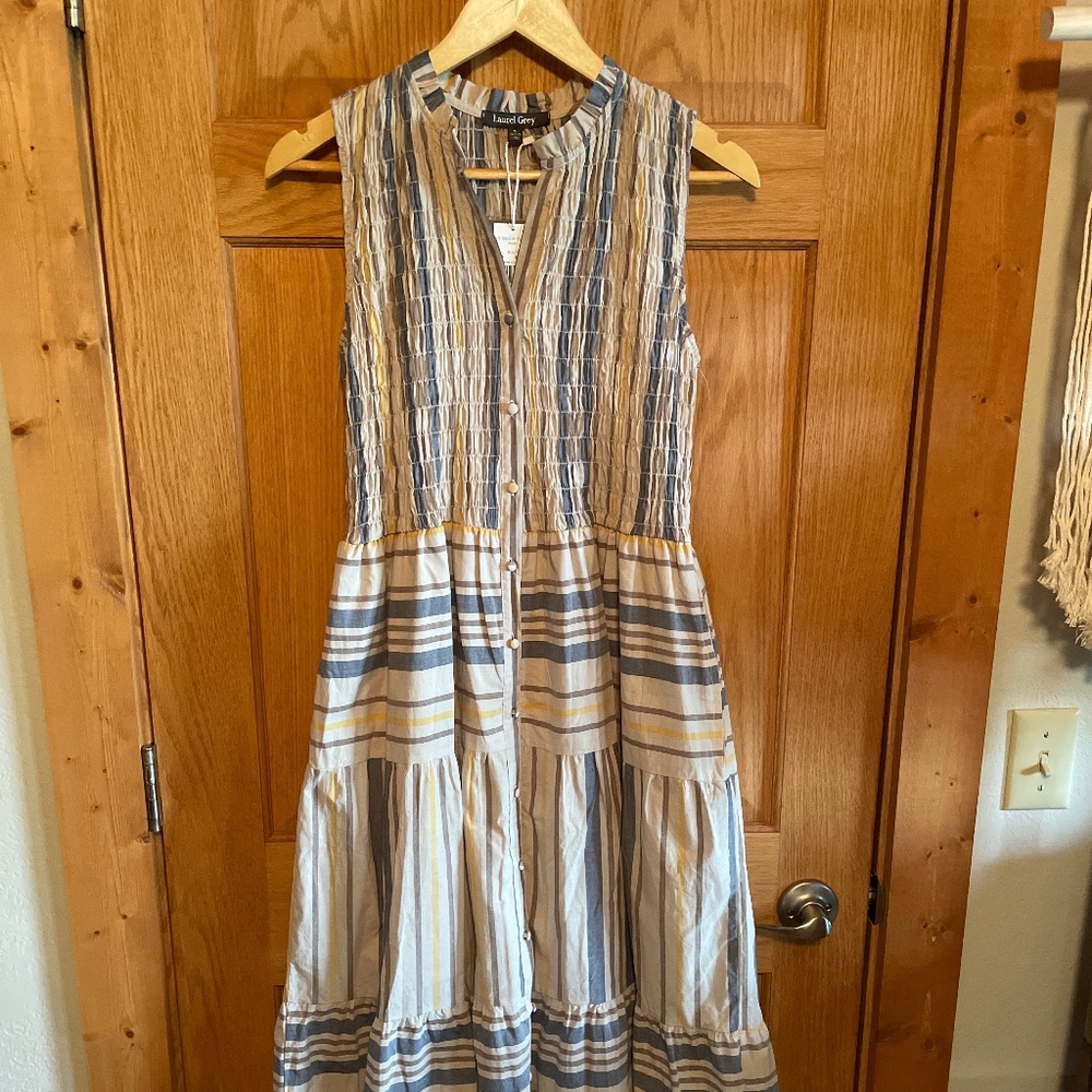 Women’s dress